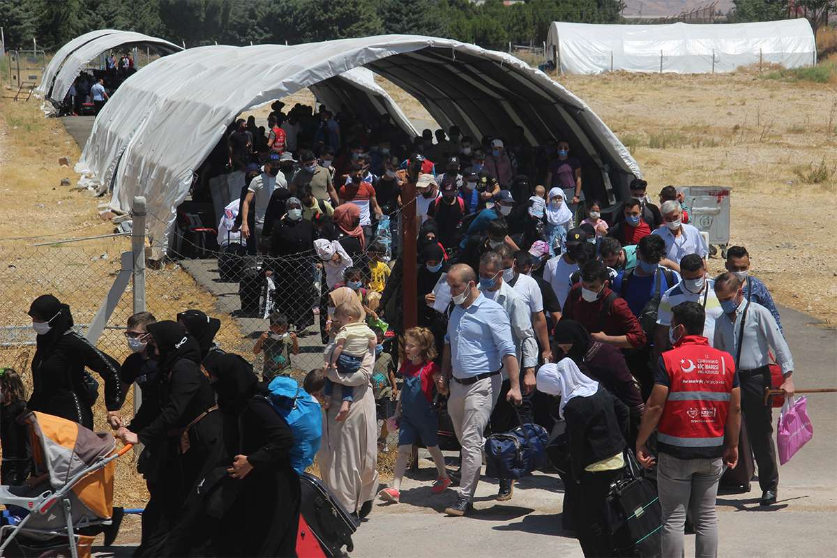 Kurban Bayramını ülkelerinde geçirmek isteyen 14 bin 950 Suriyeli ülkelerine gitti