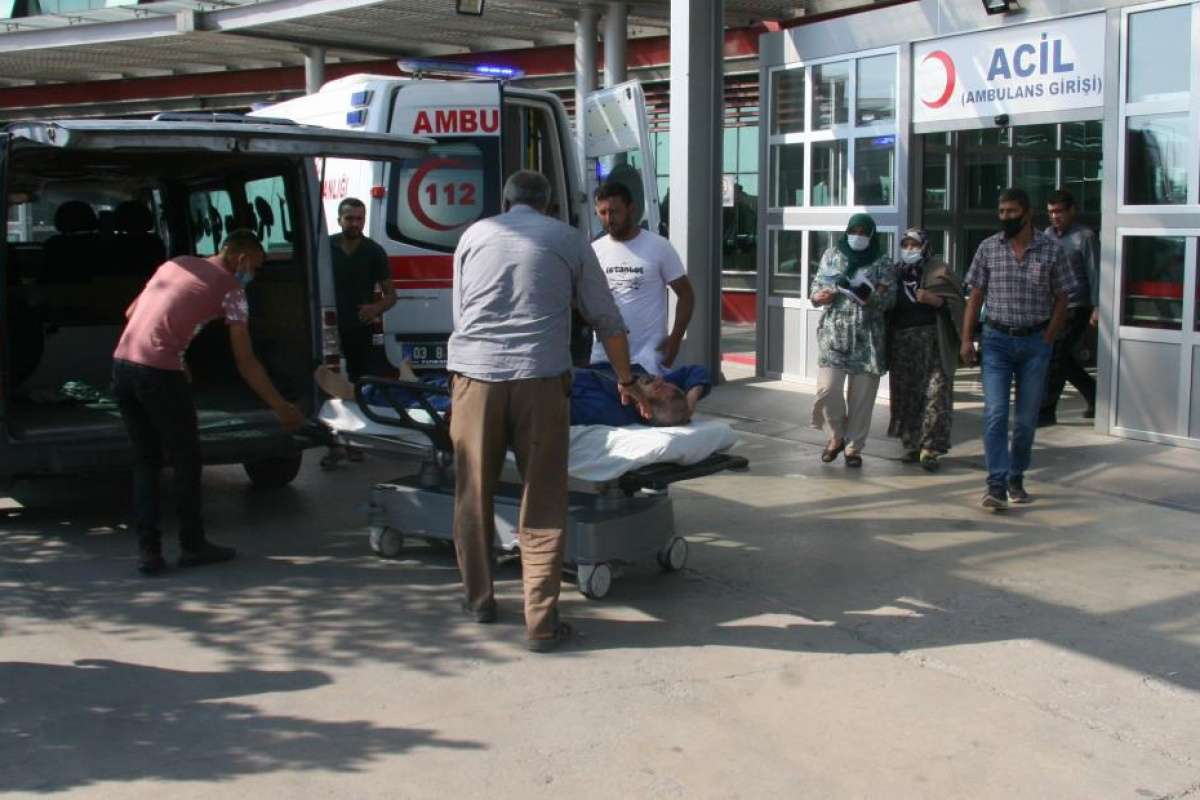 Kurban kesimi esnasında yaralanan 20 kişi hastanenin yolunu tuttu