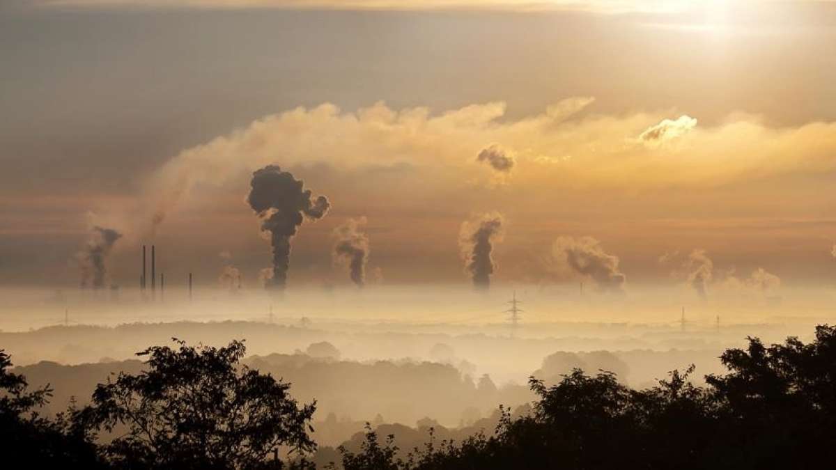 Küresel ısınmayı 1,5 dereceyle sınırlandırmanın tek yolu emisyonları 2030'a kadar yarıya indirmek