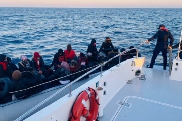 Kuşadası’nda 32 düzensiz göçmen kurtarıldı