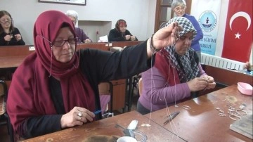 Kütahya’da kadınlar telkari sanatı öğreniyor