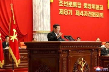 Kuzey Kore lideri Kim, ülkesinin 2022'de ekonomiye odaklanacağını söyledi