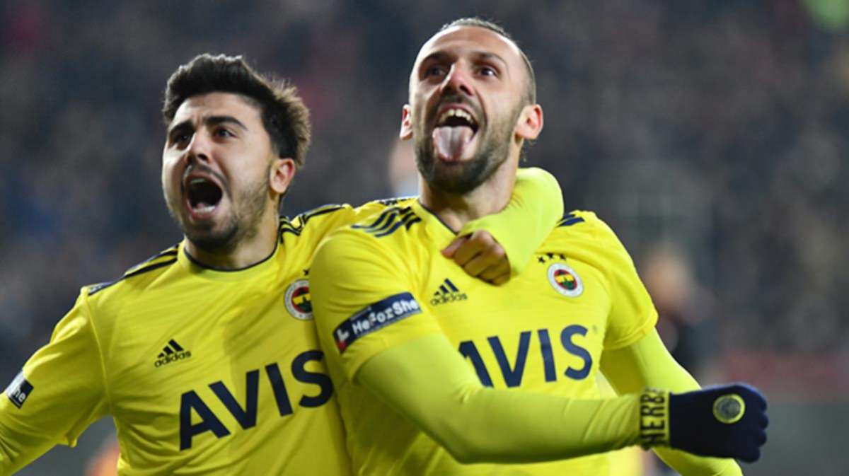 Lazio, Ozan Tufan'ı transfer edebilmek için Fenerbahçe'ye Vedat Muriqi'i önerdi