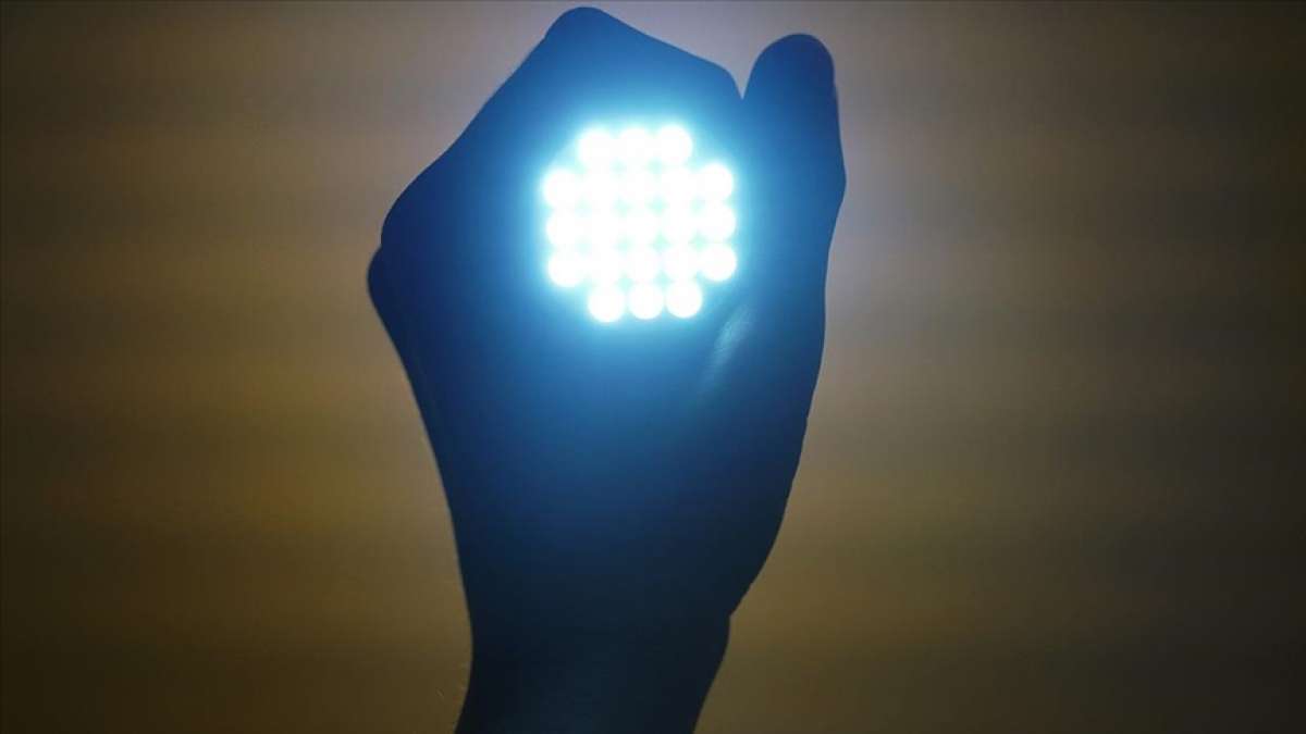 LED'i icat ederek 2014'te Nobel Fizik Ödülü'nü kazanan Japon fizikçi Akasaki öldü