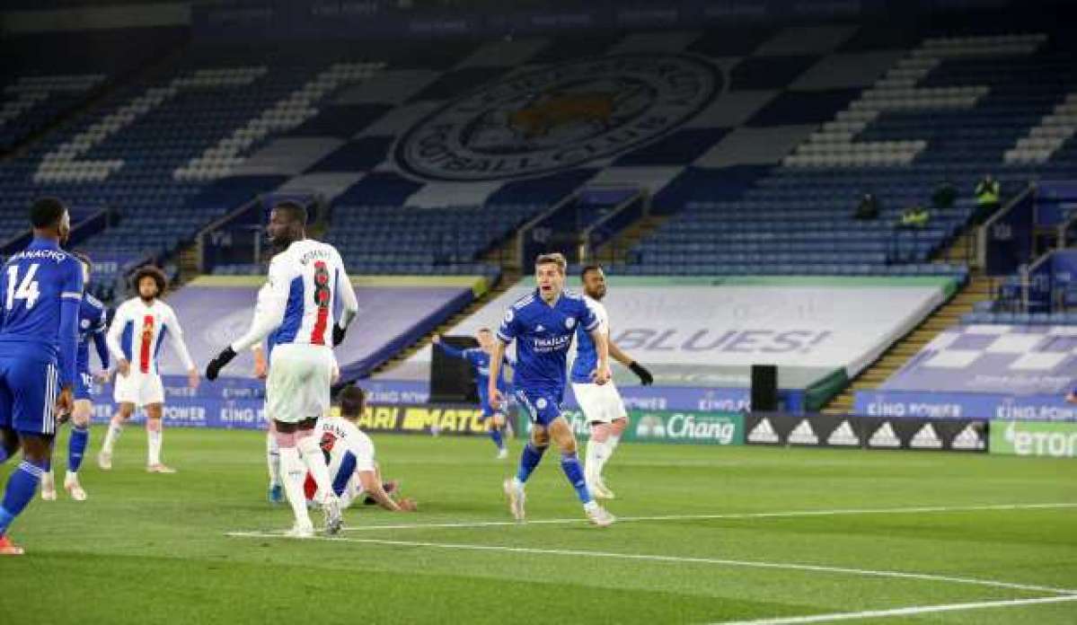 Leicester City, sahasında C.Palace'ı 2 golle geçti