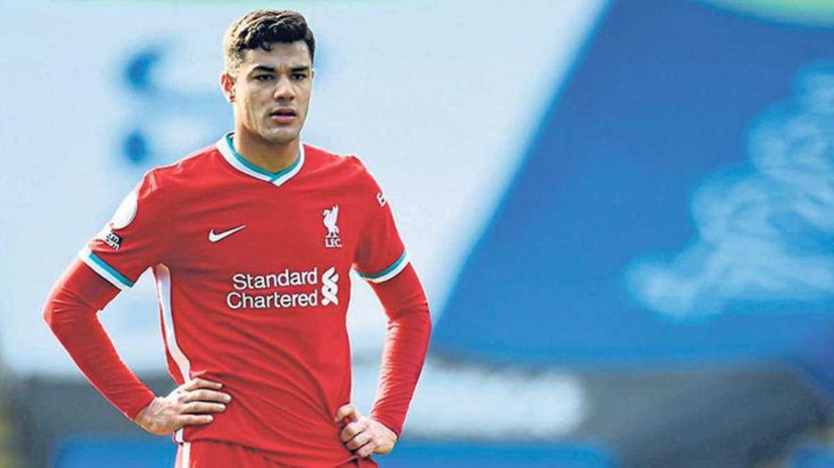 Liverpool, Ozan Kabak'ı almaktan vazgeçti