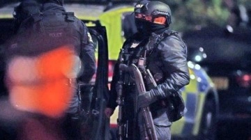 Liverpool'da hastane önündeki patlama sonrası 3 kişi 'terör eylemi' şüphesiyle gözalt