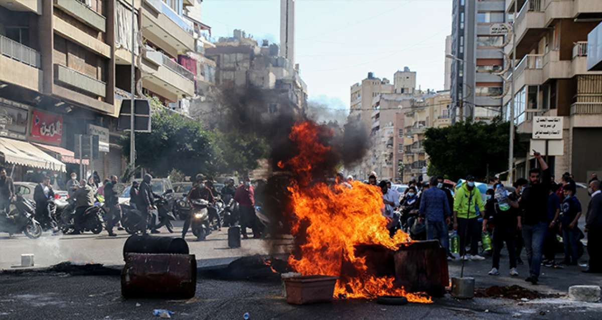 Lübnan'da ekonomik kriz protestoları sürüyor