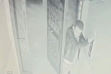 Madde Bağımlısı genç evi yakıp, yöneticiyi tornavida ile yaraladı