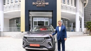 Malatya Büyükşehir Belediye Başkanı, makam aracı Togg'u teslim aldı