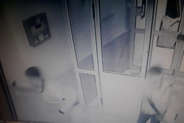 Malatya’da husumetlilerin silahlı ev baskını kamerada