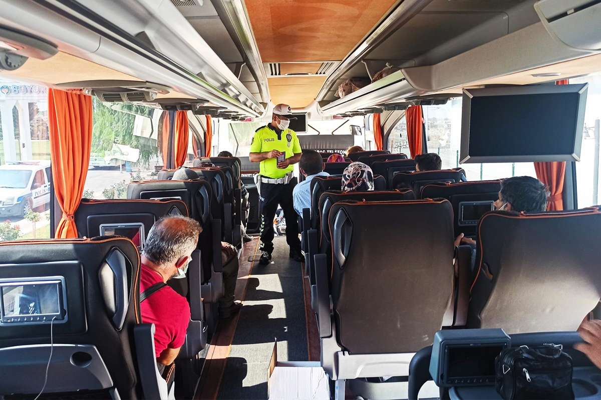 Malatya'da yolculara korona virüs uyarısı
