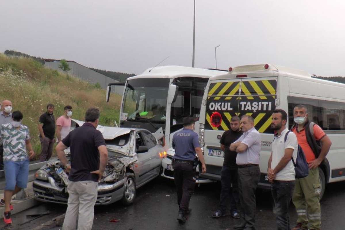 Maltepe'de 5 aracın karıştığı zincirleme trafik kazası: 2 yaralı
