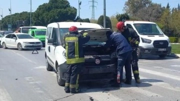 Manisa'da trafik kazası: 3 kişi yaralandı