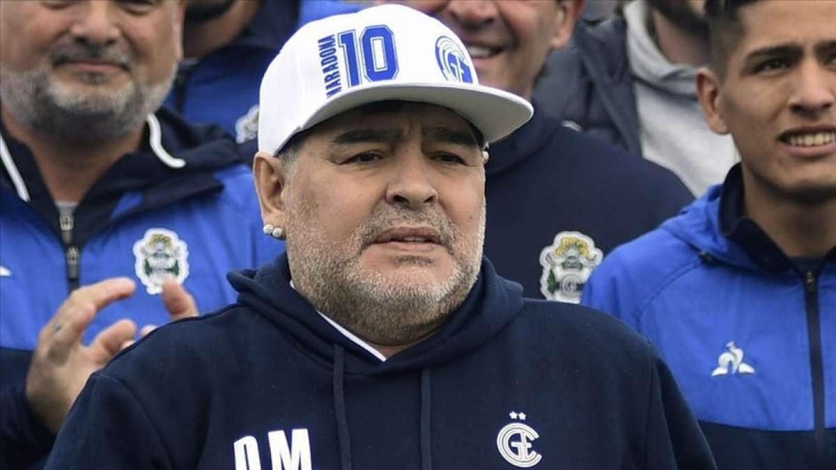 Maradona'yla ilgilenen 7 sağlık çalışanı taksirle adam öldürmekle suçlandı