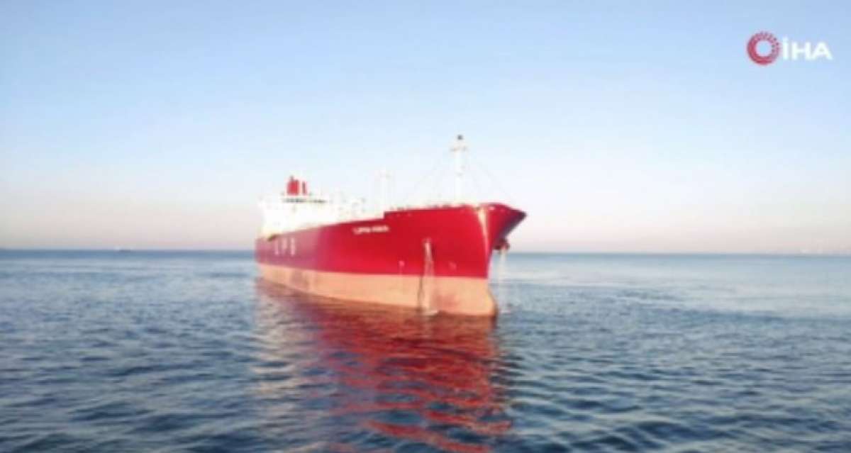 Marmara Denizi'nde arıza yapan LPG tankeri kurtarıldı