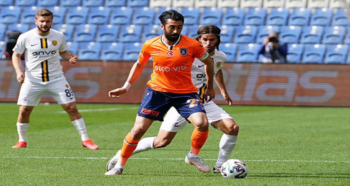 Medipol Başakşehir, Ankaragücü'nü 2-1 mağlup etti