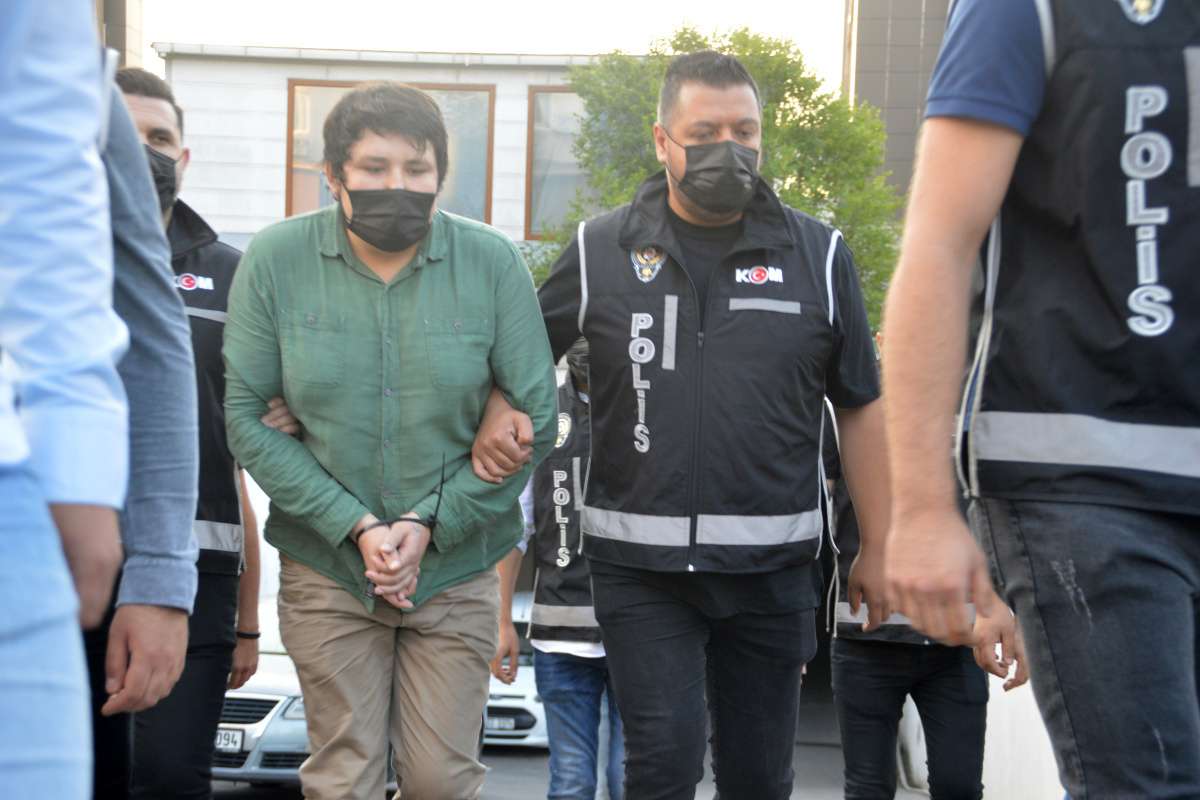 Mehmet Aydın milyonlarca lira vurgun iddiasıyla firar etti, cebinden 70 Brezilya reali çıktı