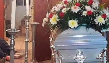 Meksika'da cenaze törenini kana buladılar: 9 ölü
