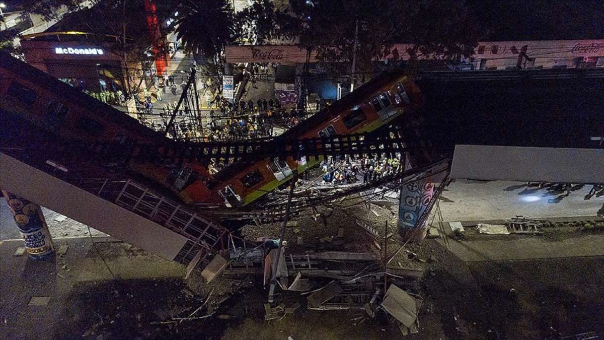 Meksika'da metro üst geçidinin yola çökmesi sonucu 15 kişi öldü