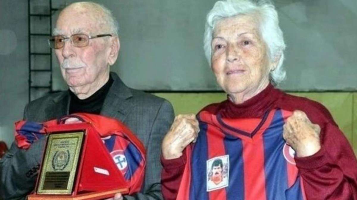 Merhum milli futbolcu Muzaffer Badalıoğlu'nun yaşlı annesini güvendiği komşusu dolandırdı