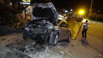 Mersin'de feci kaza: 2 ölü 4 yaralı