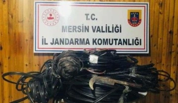 Mersin'de kablo hırsızlığı yapan 3 şüpheli tutuklandı