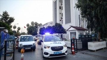 Mersin'de nitelikli dolandırıcılık iddiasıyla 32 şüpheli yakalandı