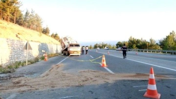 Mersin'de tarım işçilerini taşıyan araç devrildi: 1 ölü, 14 yaralı