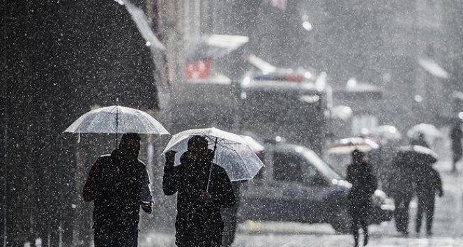 Meteoroloji'den İstanbul'a 'sarı' kodlu şiddetli yağmur uyarısı