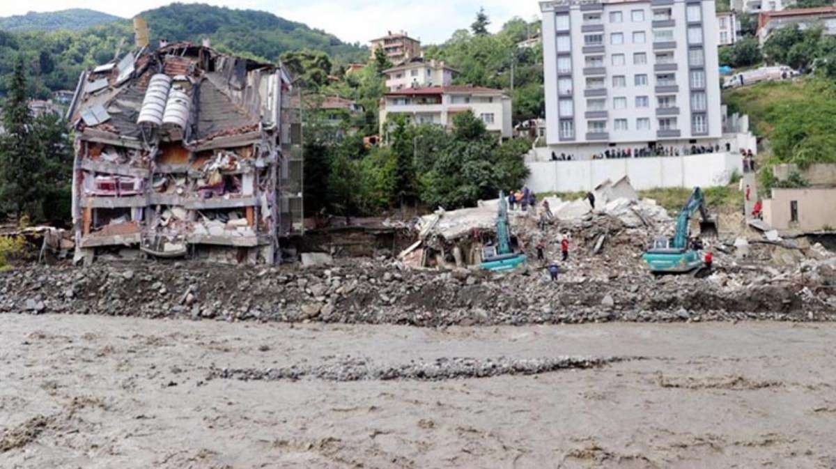 Meteoroloji'den Trabzon, Giresun, Rize ve Artvin için sel uyarısı