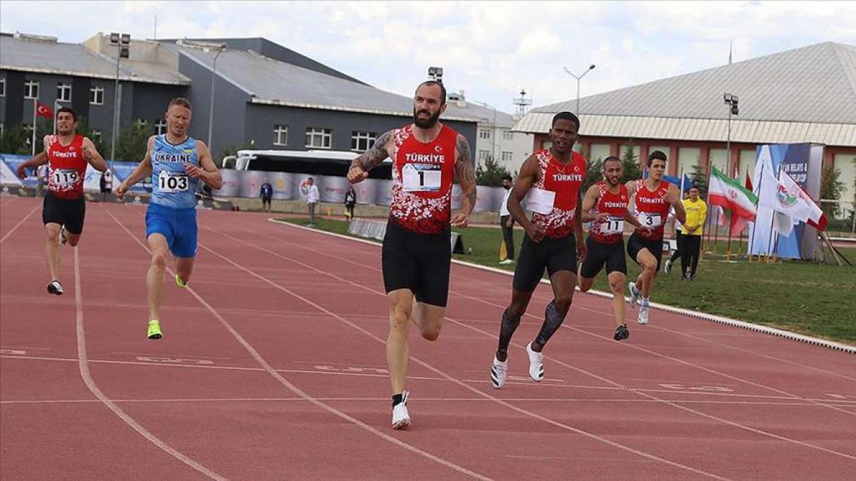 Milli atlet Ramil Guliyevden Sprint Relay Cupta altın madalya