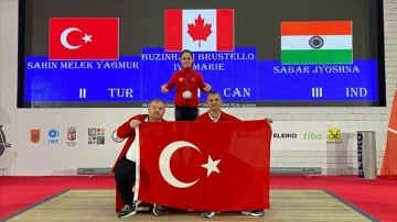 Milli halterci Yağmur Melek Şahin, Yıldızlar Dünya Şampiyonası'nda 3 madalya kazandı