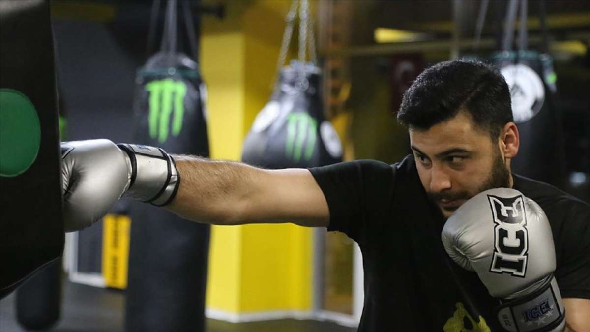 Milli kick boksçu İzzet Arabacı'nın yeni hedefi İslami Dayanışma Oyunları'nda şampiyon olm