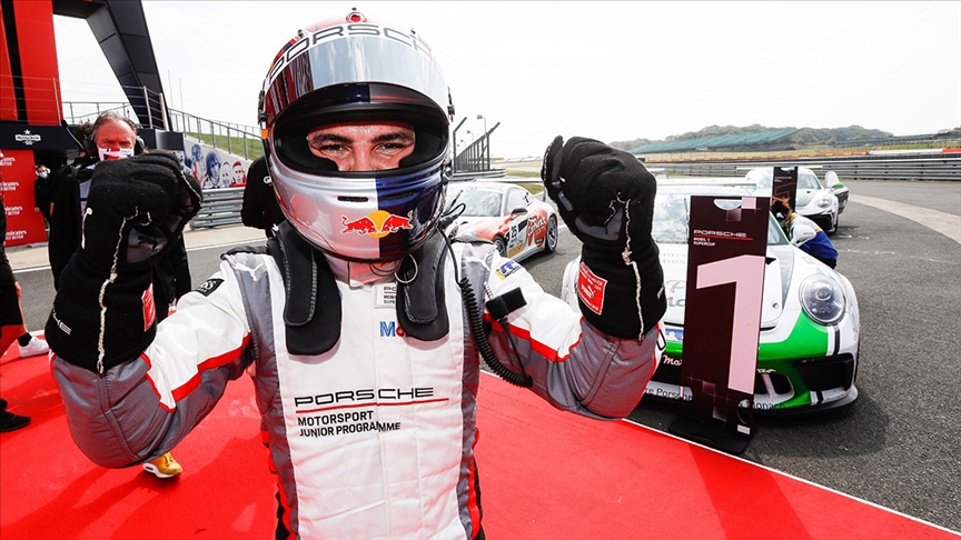 Milli otomobil yarışçısı Ayhancan Güven'den Bahreyn'de çifte zafer