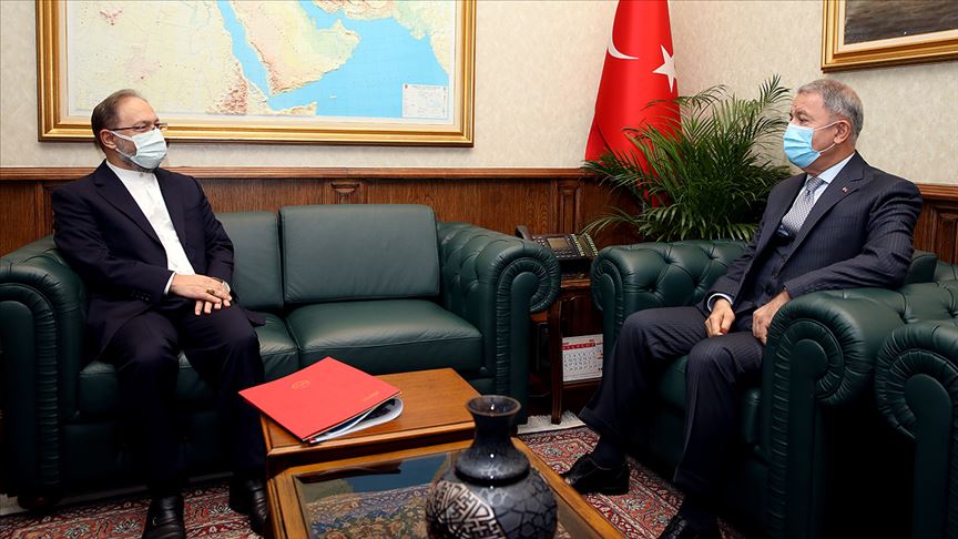 Milli Savunma Bakanı Akar Diyanet İşleri Başkanı Erbaş ile görüştü