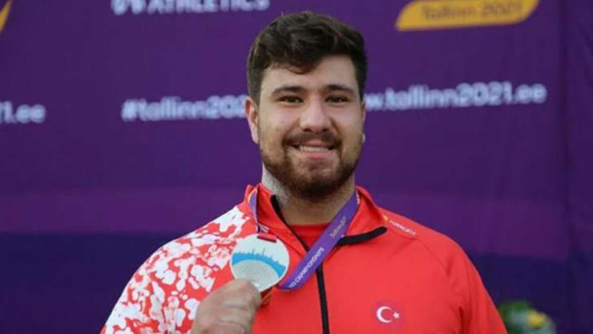 Milli sporcu Alperen Karahandan gümüş madalya