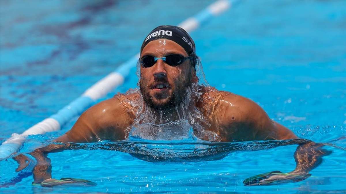 Milli yüzücü Emre Sakçı, Tokyo Olimpiyatları için son hazırlıklarını yapıyor: