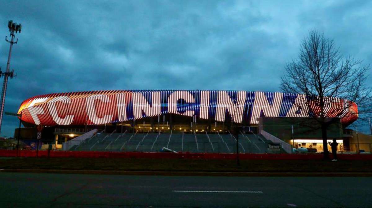 MLS ekibi FC Cincinnati'nin yeni stadyumu görsel bir şölenle duyuruldu