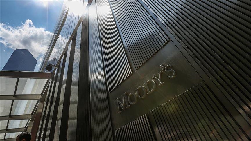 Moody's: İngiltere'de havalimanı trafiği 2024'den evvel salgın öncesi seviyelere dönm