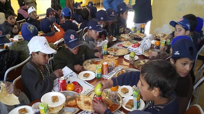 MSB: Afganistan'daki Alaattin Yetimhanesinde yaşayan 247 çocuğa, yiyecek ve içecek ikram edildi