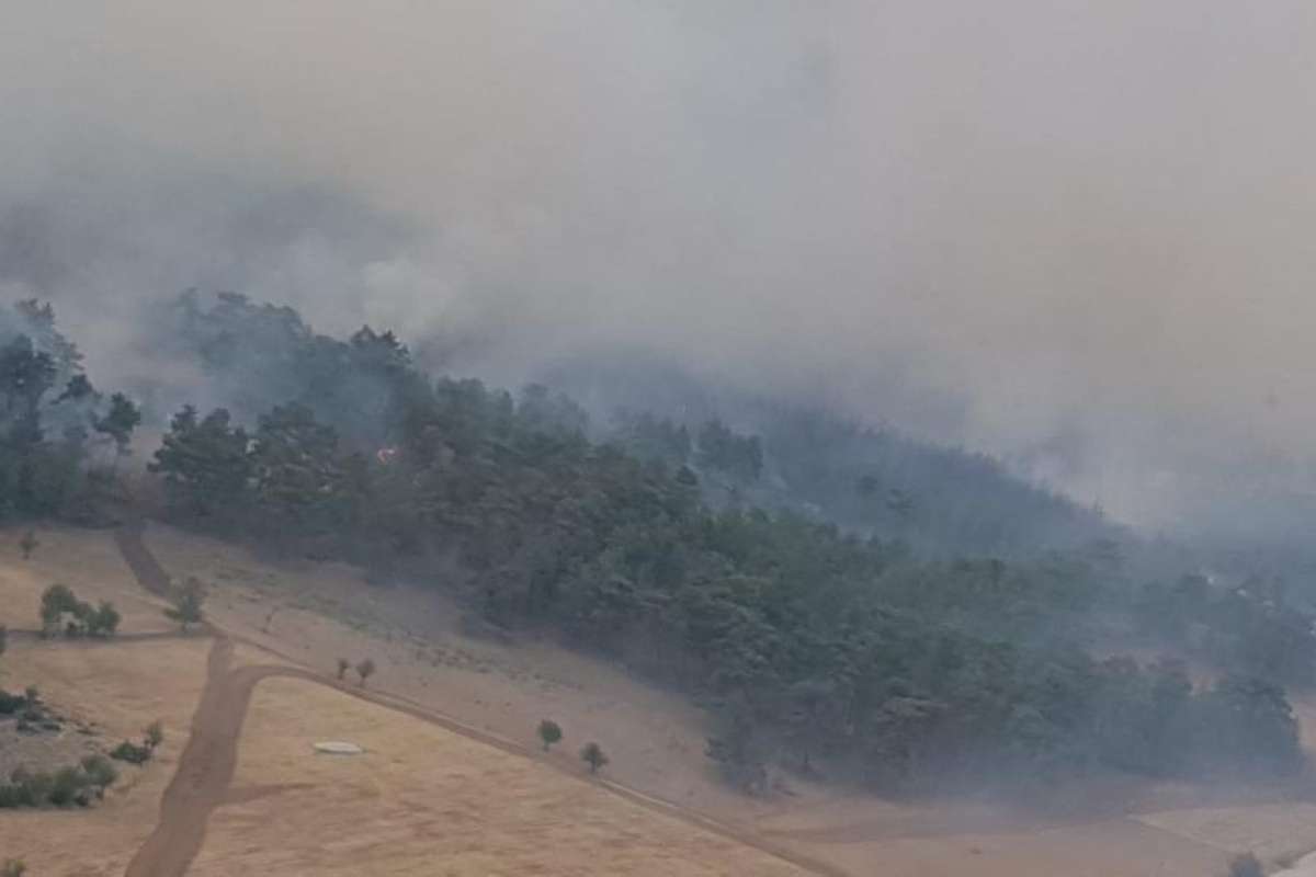 Muğla'da yangın bölgesi 3'e düştü