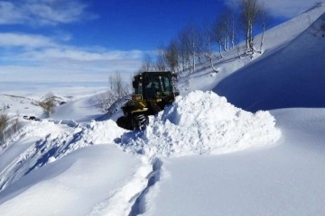 Muş’ta kar kaplanları 11 bin 500 kilometre karla mücadele yaptı