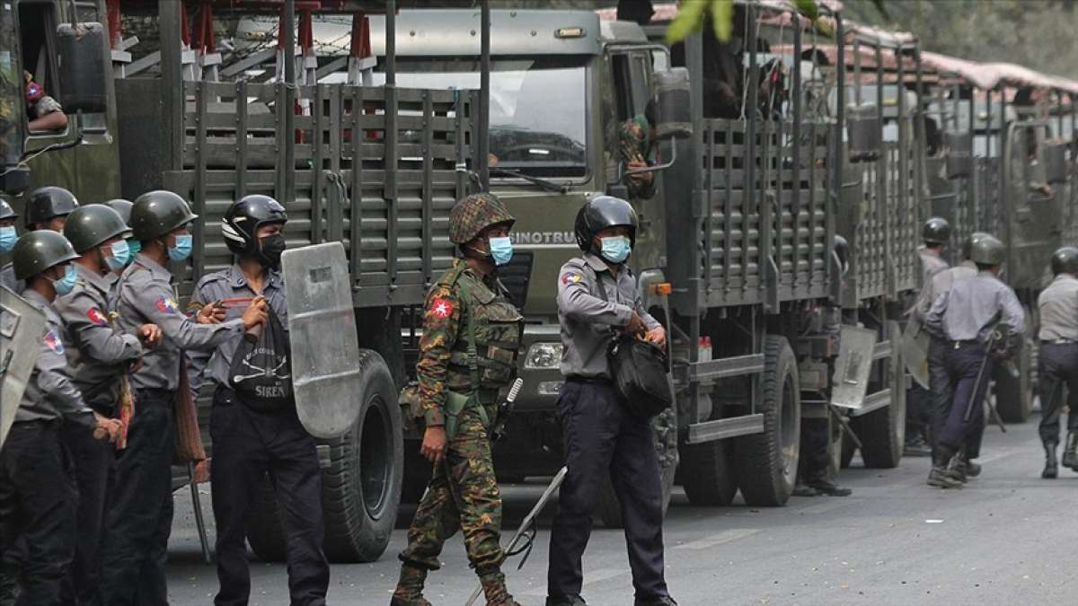 Myanmar'da askeri yönetim 2020'deki genel seçim sonuçlarını geçersiz saydı