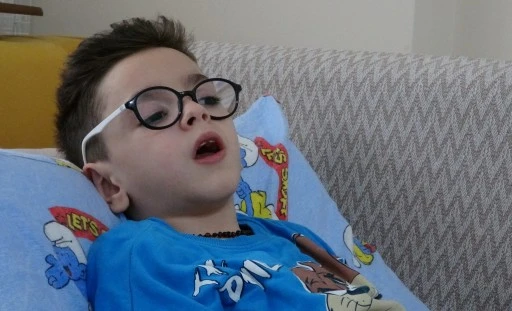 Grip Sandılar, Felaketi Yaşadılar: Kaan 4 Yıldır Yatağa Mahk&ucirc;m!