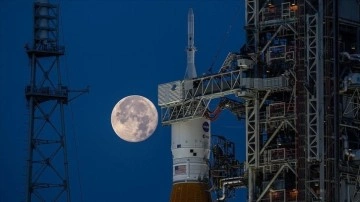 NASA’nın ay roketinin bütçesini aştığı ve programın gerisinde kaldığı ortaya çıktı