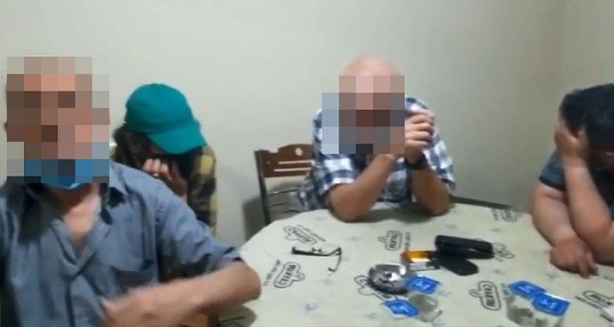 Nazilli'de 15 kişi kumar oynarken yakalandı