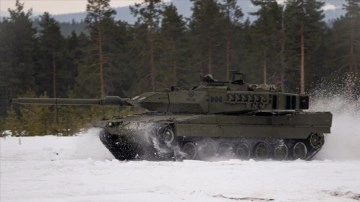Norve&ccedil;, Almanya'dan 54 yeni nesil Leopar 2 tankı almayı planlıyor