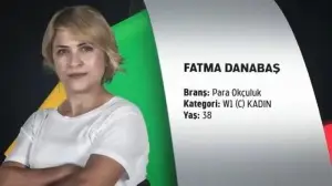 Okçulukta kadınlar makaralı yay W1 kategorisinde Fatma Danabaş,...