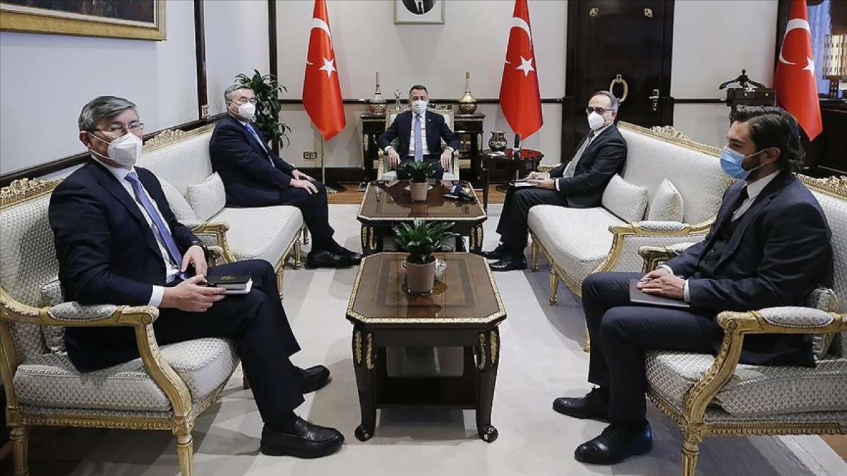 Oktay, Kazakistan Başbakan Yardımcısı ve Dışişleri Bakanı Tileuberdi ile görüştü